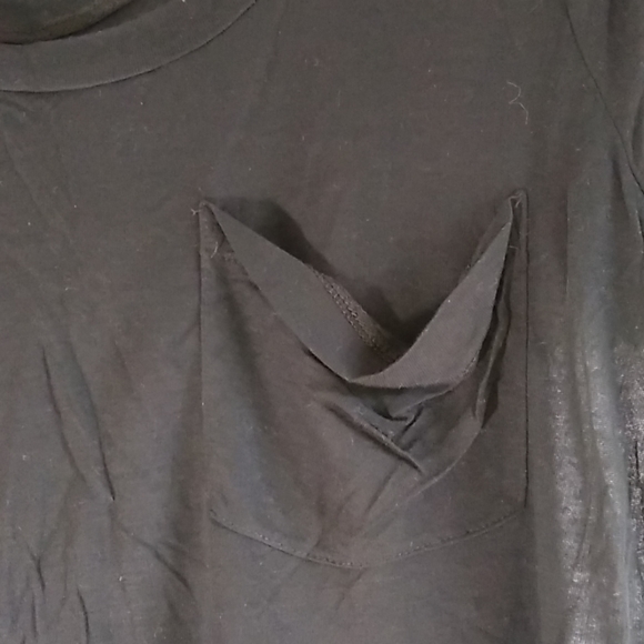 3/$15🌺🌺🌺T shirt Converse black thin Medium - Picture 3 of 8